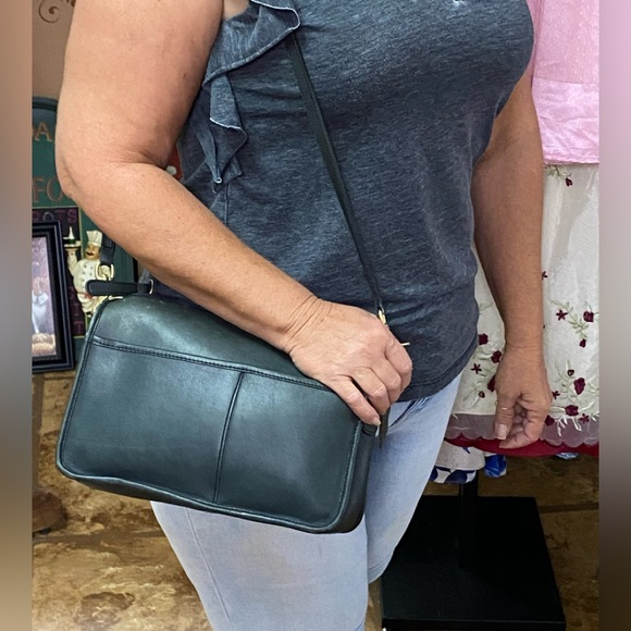 Vintage Coach Companion Bag - Picture 15 of 15